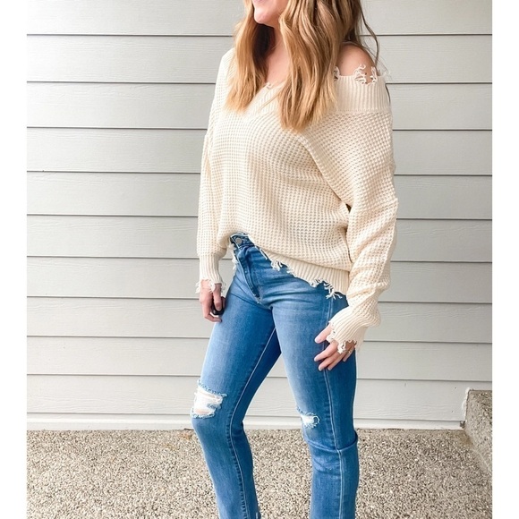 Off shoulder top - Picture 3 of 5